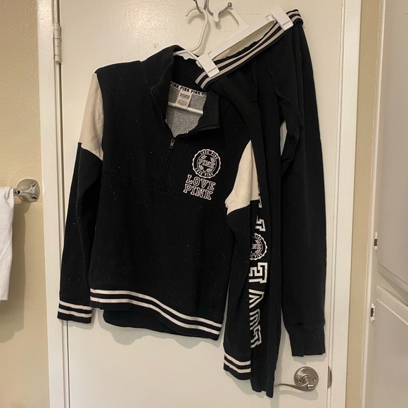 Size Small VS PINK 1/4 zip - Picture 7 of 7